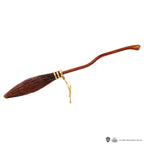 Produktbild Harry Potter Replik 1/1 Nimbus 2000 Junior Zauberbesen
