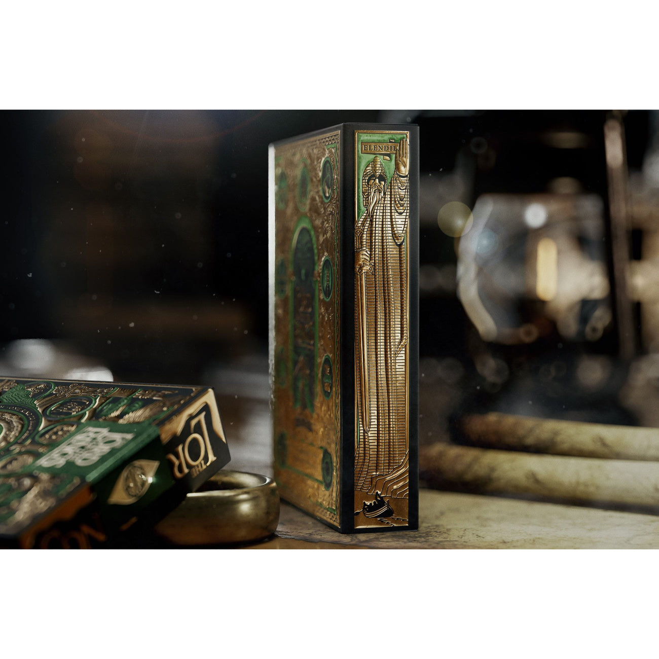 Produktbild Herr der Ringe Spielkarten Premium Box Set (4 Decks)