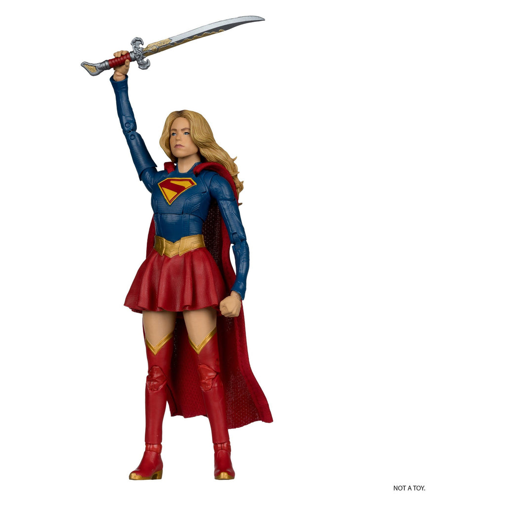 Produktbild Supergirl (2026) DC Theatrical Deluxe Edition Actionfigur