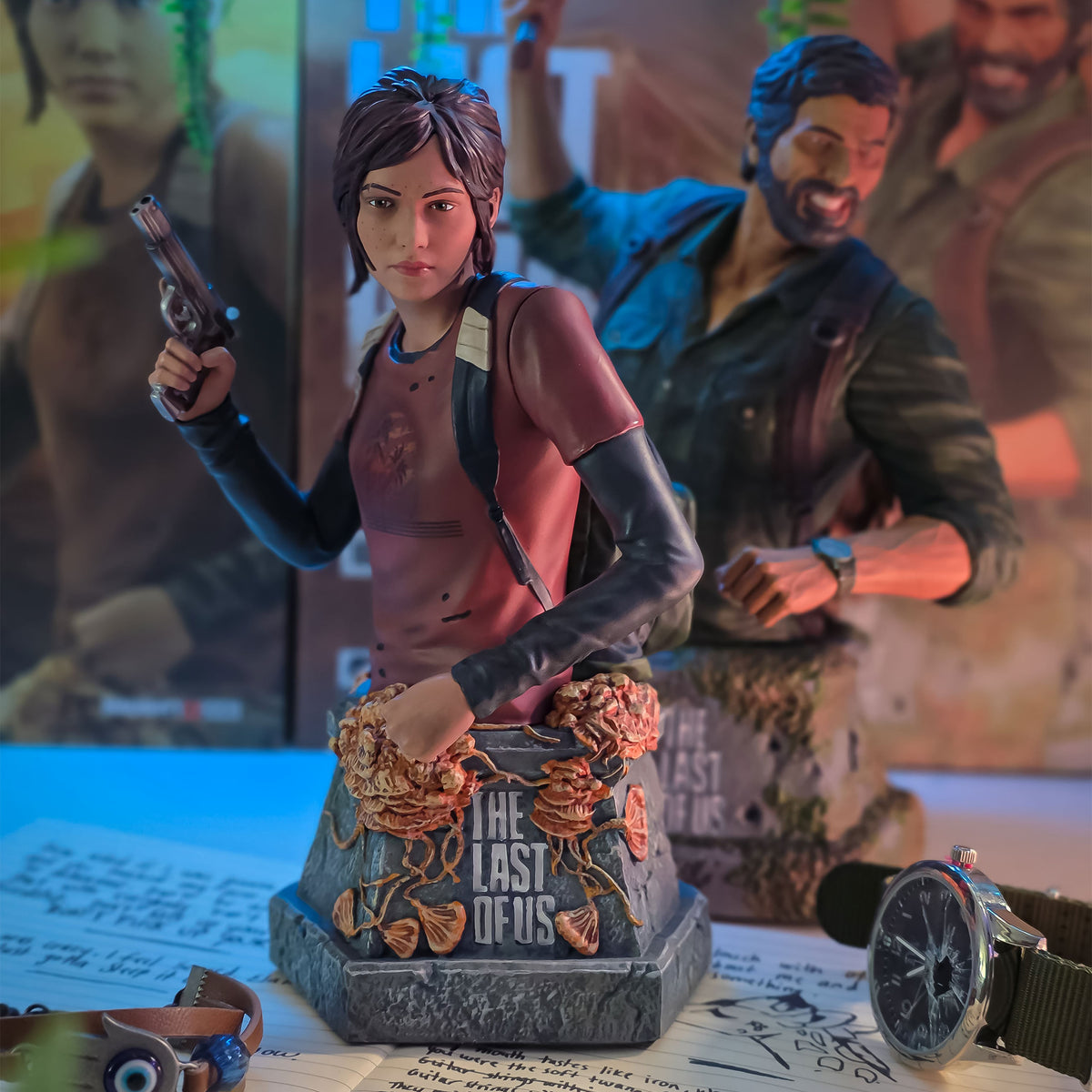 Product image The Last of Us Bust Ellie with Handgun 19 cm