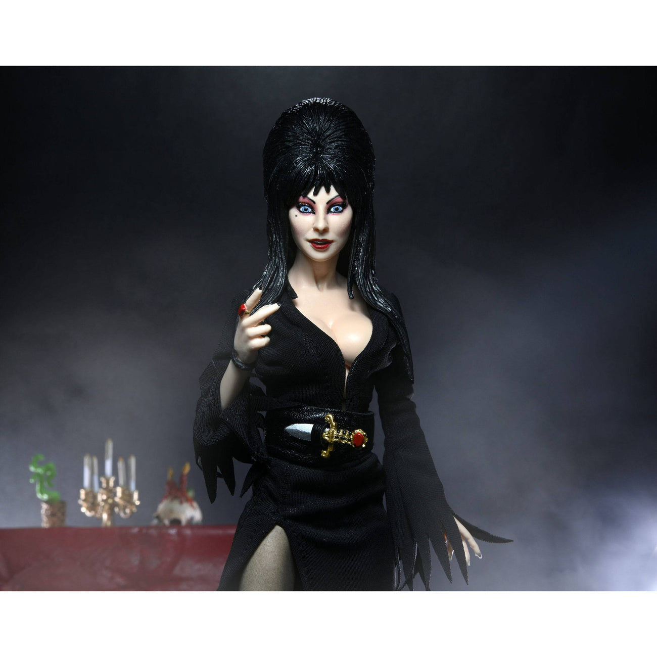 Produktbild Elvira, Mistress of the Dark Clothed Actionfigur 20 cm