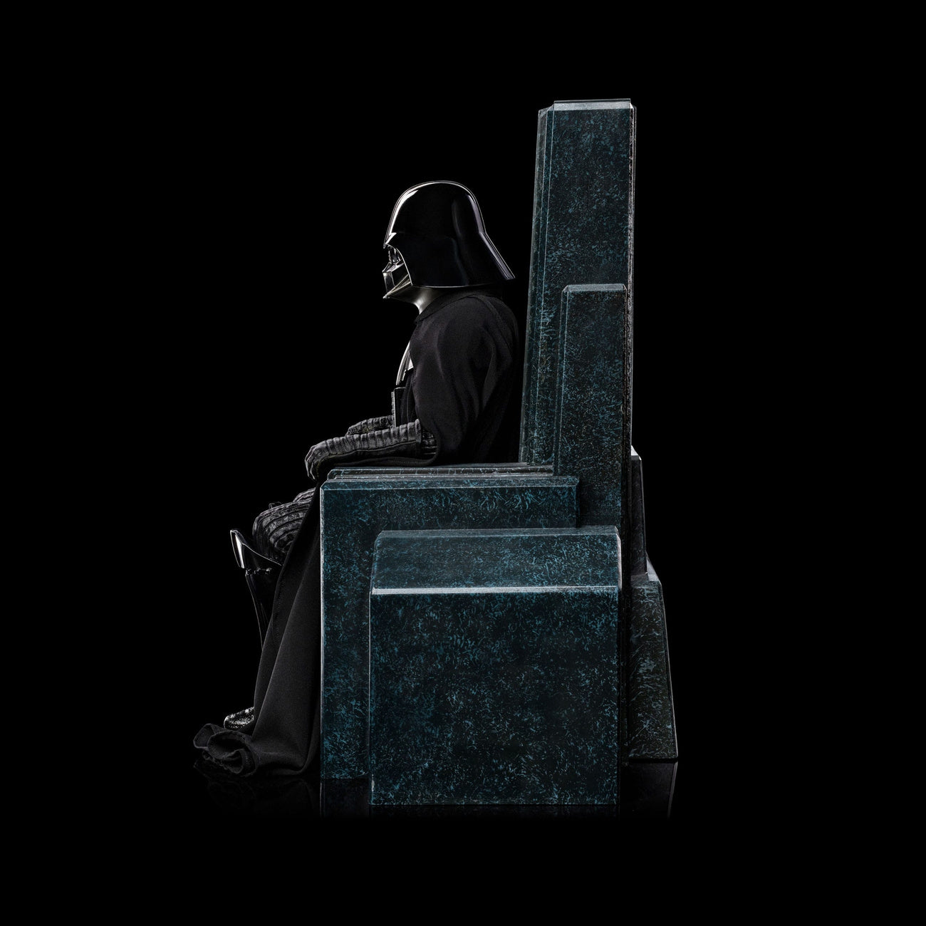 Produktbild Star Wars Art Scale Statue 1/10 Darth Vader on Throne 18 cm