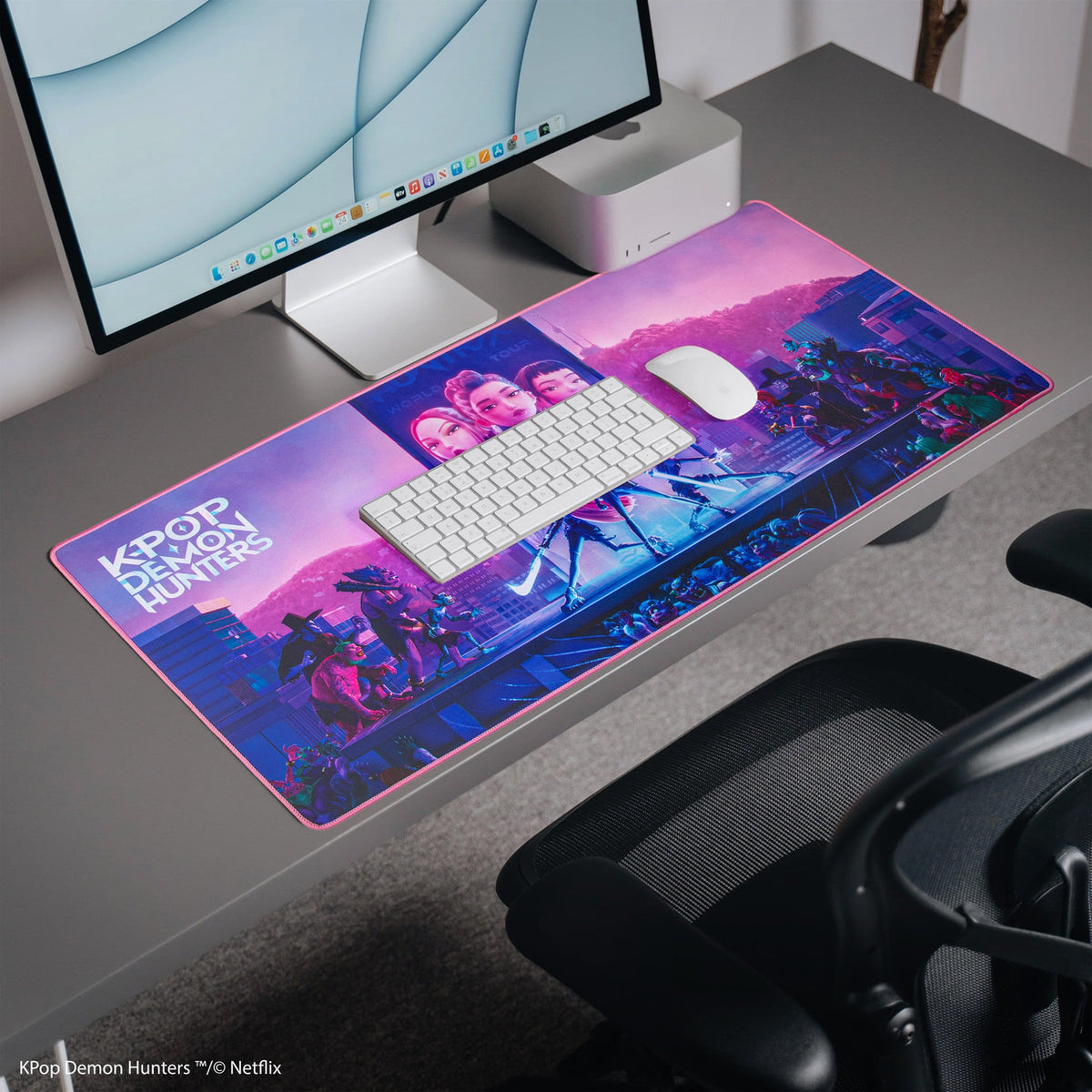 Produktbild KPop Demon Hunters Schreibtischunterlage Takedown XL