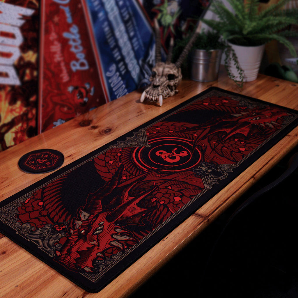 Produktbild Dungeons & Dragons Schreibtischunterlage & Untersetzer Set