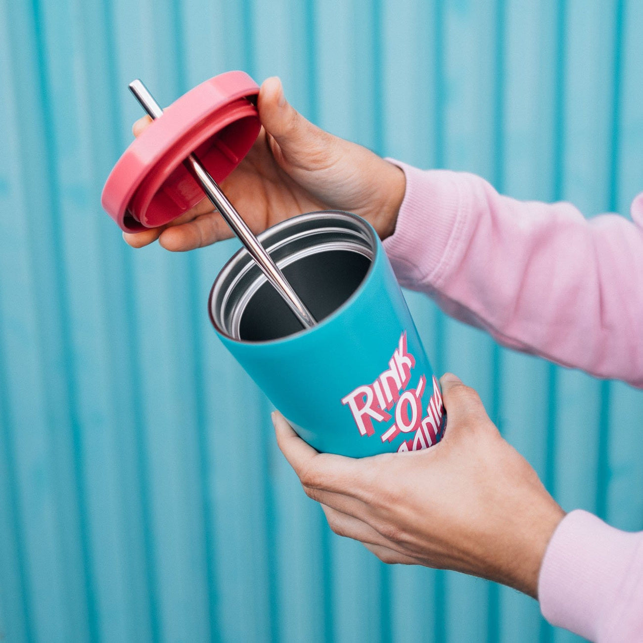 Produktbild Stranger Things Becher mit Strohhalm Rink-O-Mania 550 ml