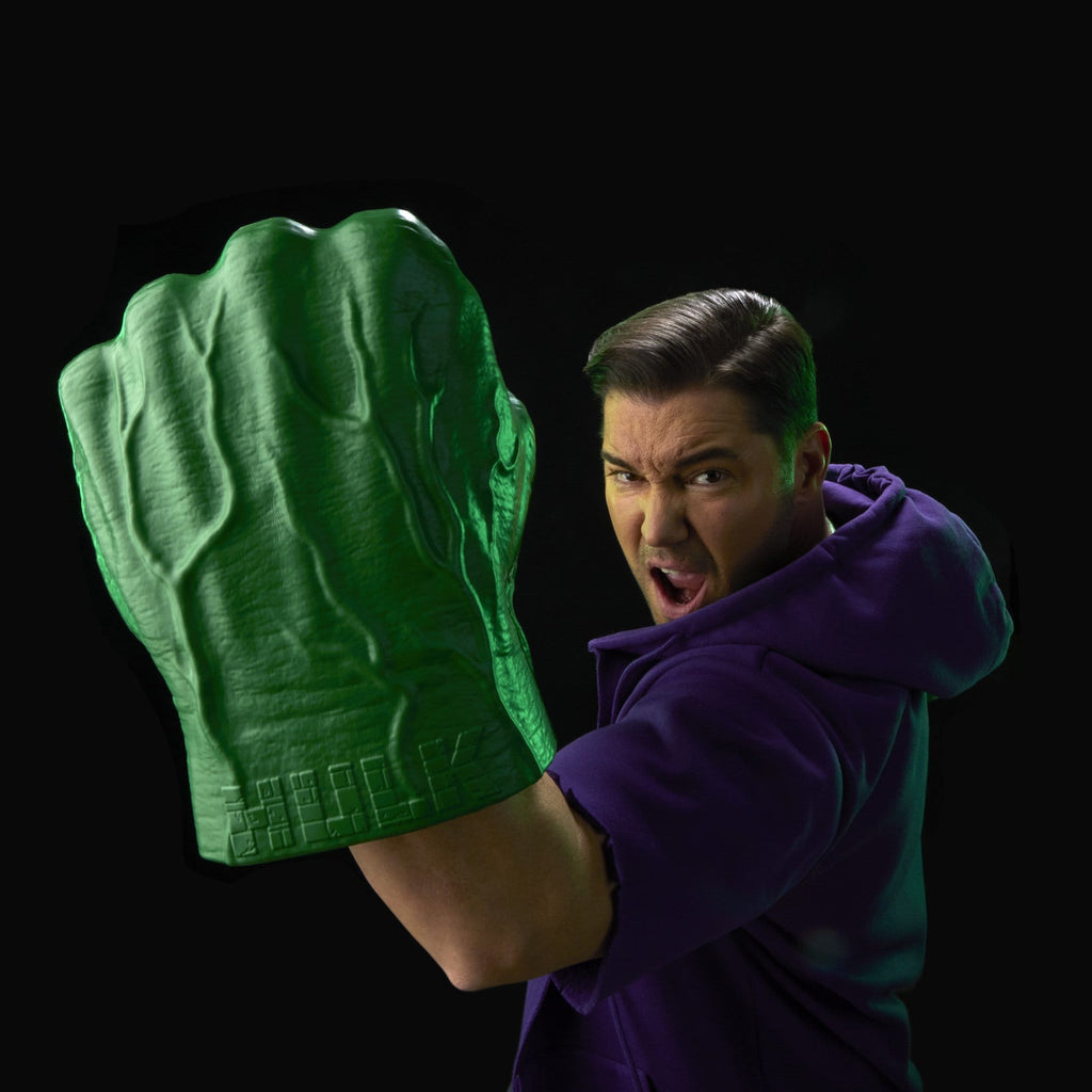Produktbild The Incredible Hulk Marvel Legends Premium Roleplay-Fäuste