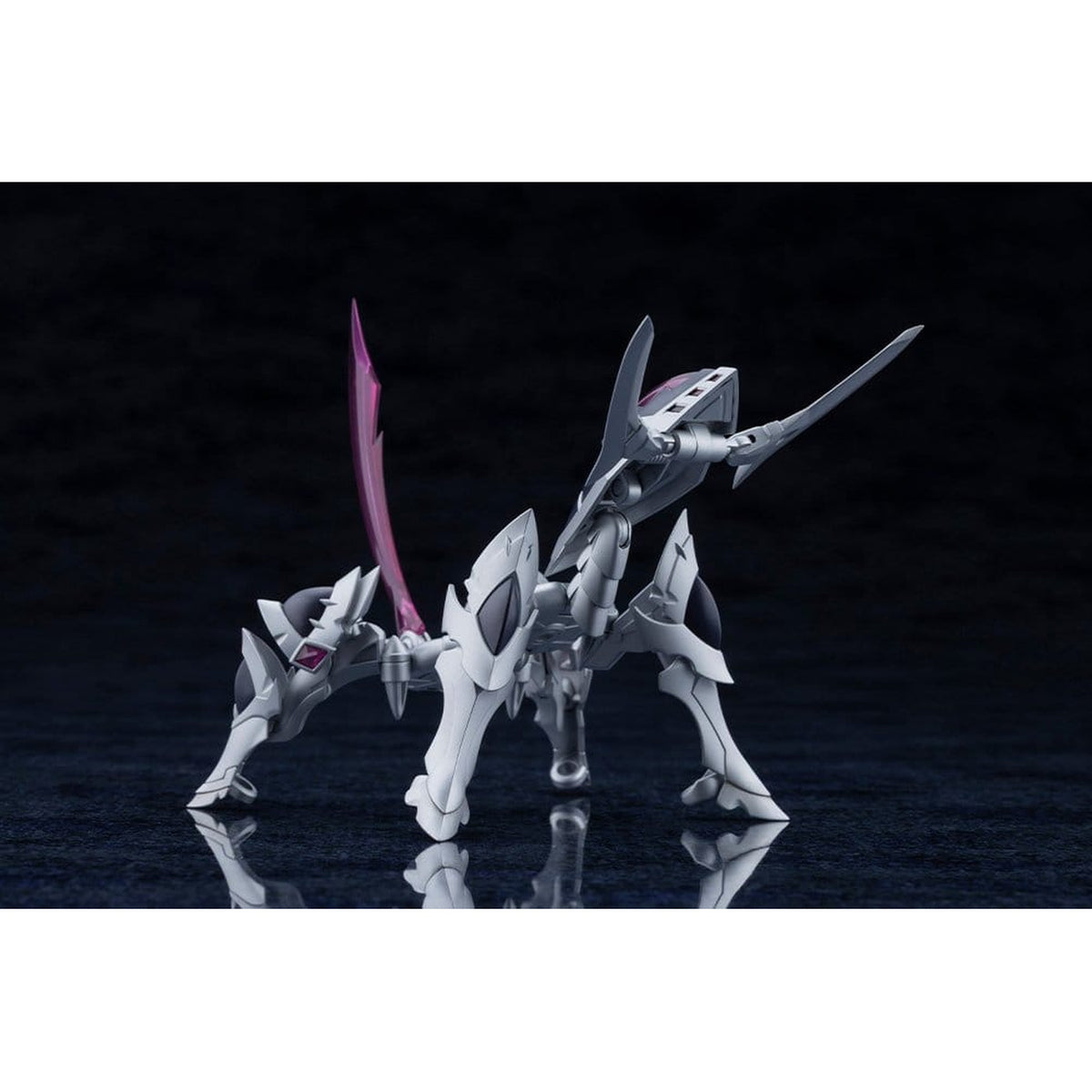 Produktbild Arcanadea Plastic Model Kit XenoAlma Legiant 8 cm