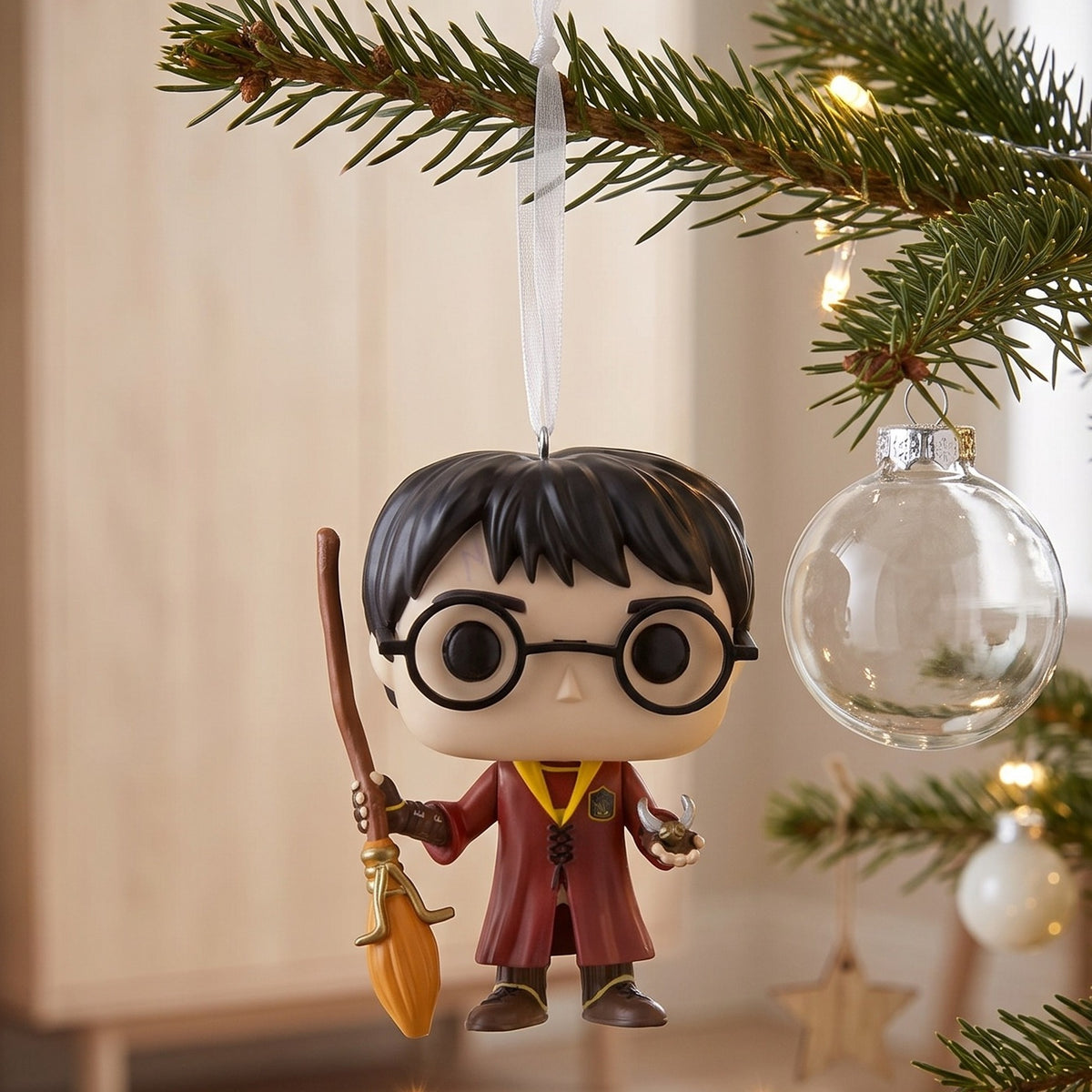Produktbild Harry Potter - Harry mit Besen Weihnachtsbaum-Schmuck